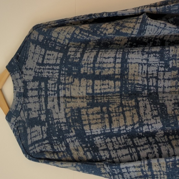 J Jill Long Line One Snap Closure Abstract Print Minimalist Boho Cardigan XL - Picture 7 of 8